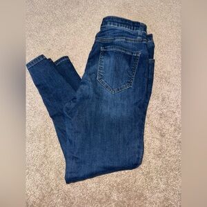Express Denim - Size 8 - Good Pre-Owned Condition - Classic Blue Jeans